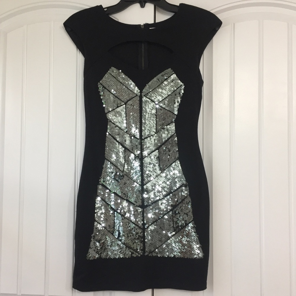 LF  Sequin LBD